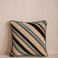 CLEVE SQUARE CUSHION