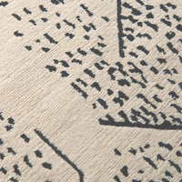 The Rug Company Kelly Wearstler Brink Ivory Handknotted Silk Rug