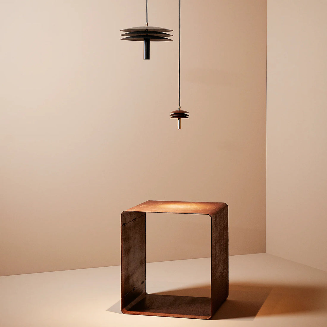 RENZO SERAFINI | ISOLATORE 100 BROWN IRON & BRASS PENDANT LAMP