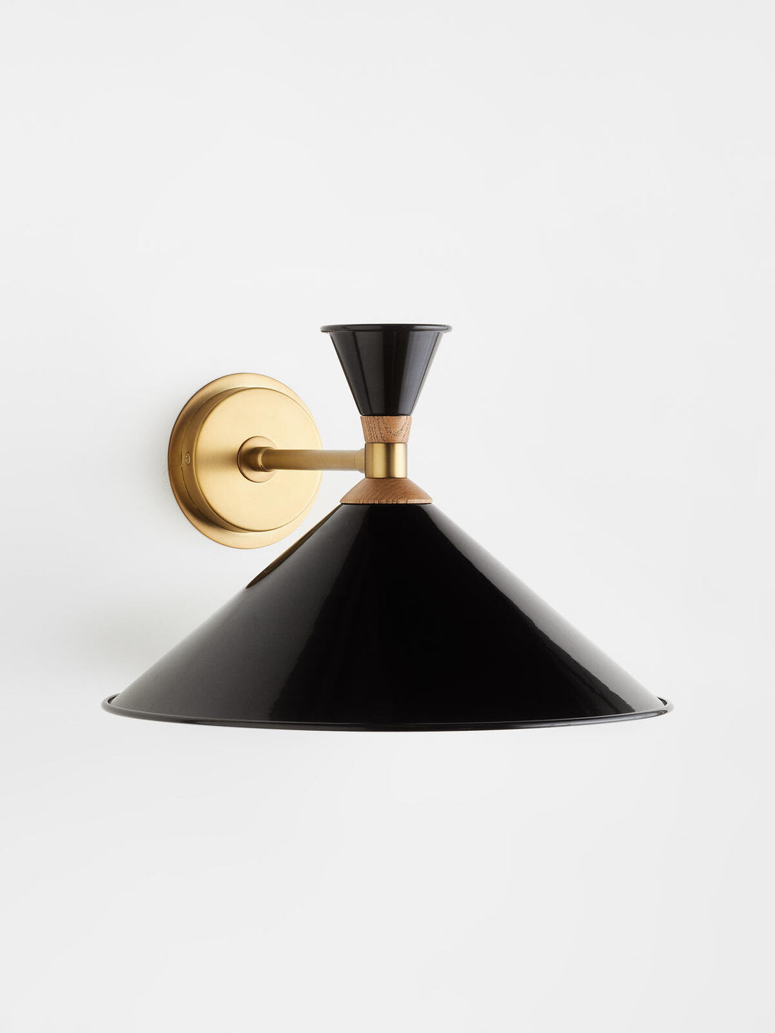 HERA WALL LIGHT