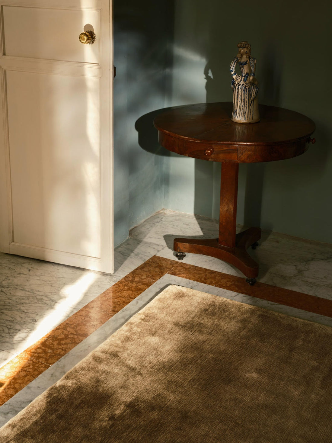 COLOUR IN RESIDENCE | SHEARED MOHAIR WILLOW
