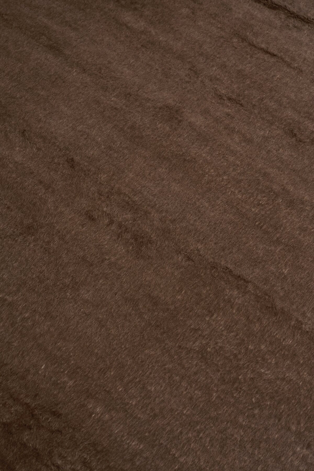 COLOUR IN RESIDENCE | SHAG MOHAIR CAROB