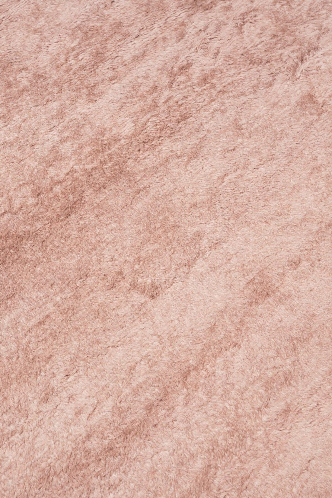 COLOUR IN RESIDENCE | SHAG MOHAIR ORCHID