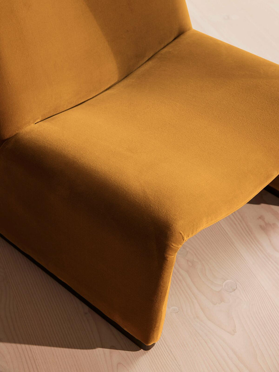 LOVETT CHAIR | VELVET MUSTARD