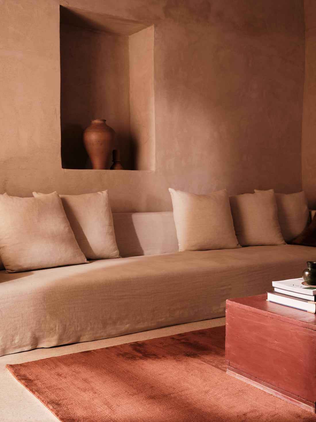 HANDLOOM CASHMERE BLEND LOW PILE RUSSET