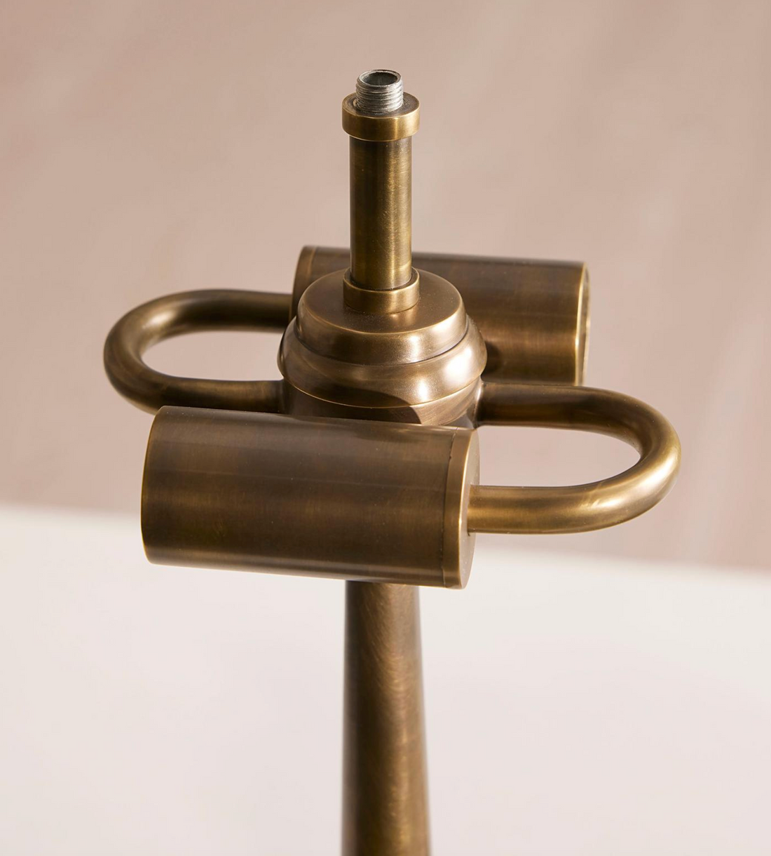 ETHAN TABLE LAMP