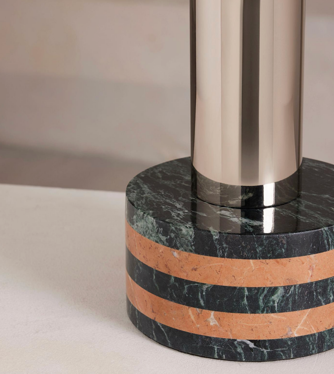 BOWEN TABLE LAMP