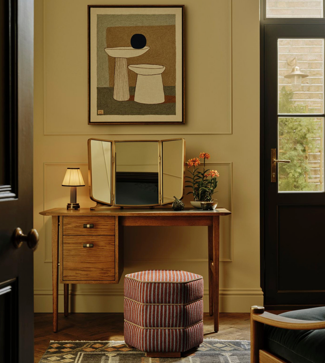EMMIE PORTABLE LAMP