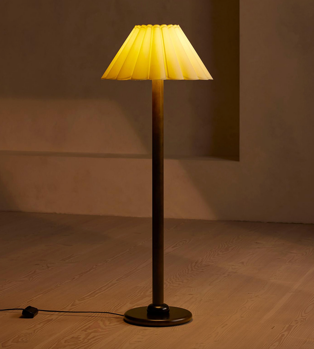 FERGUSON FLOOR LAMP