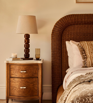 VALERIE BEDSIDE TABLE | ARABESCATO CORCHIA