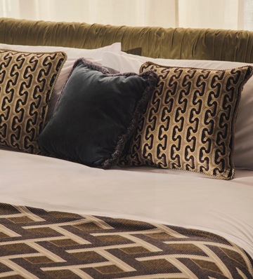 BUDLEIGH SQUARE CUSHION