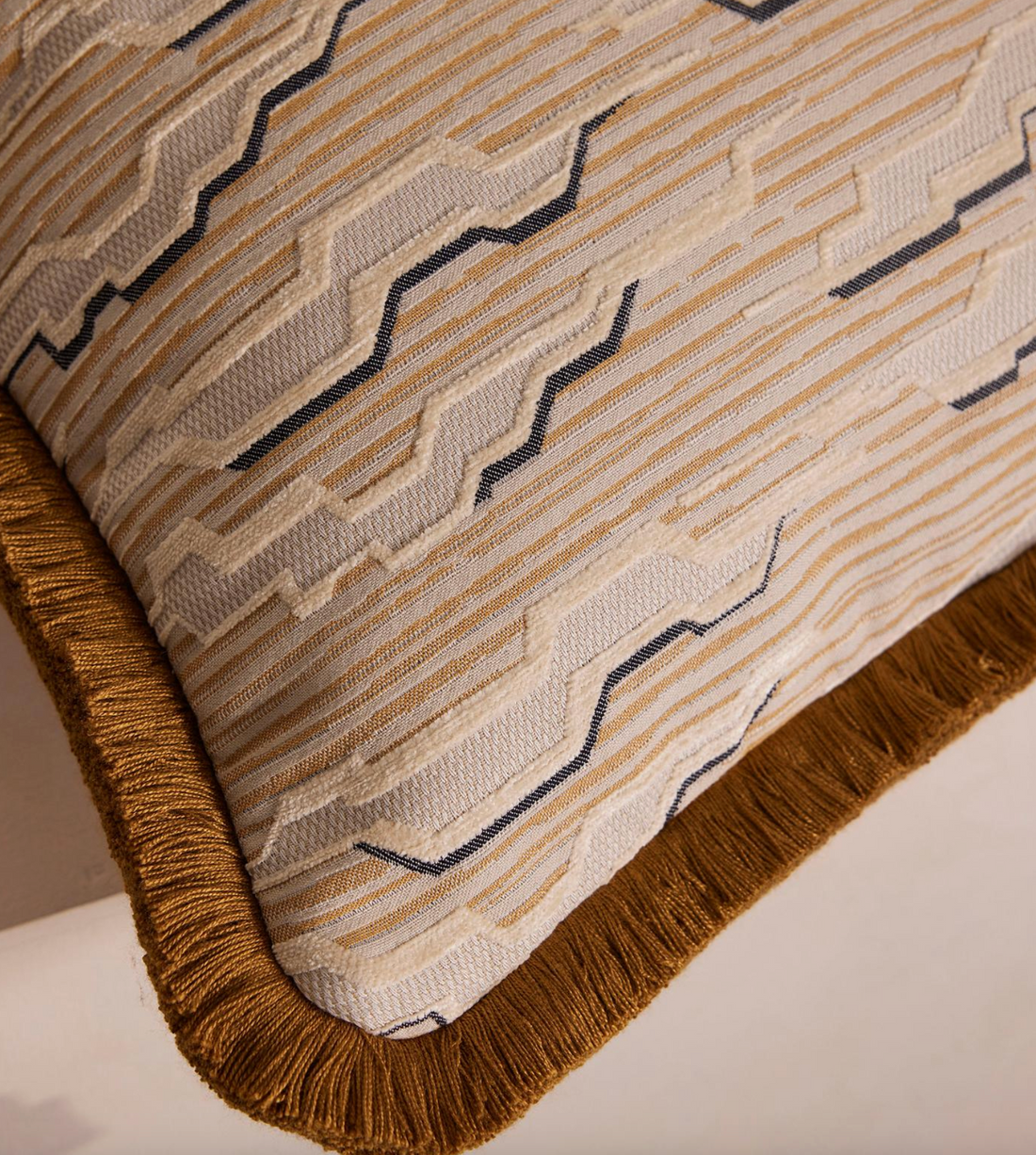 CLOUD SQUARE CUSHION