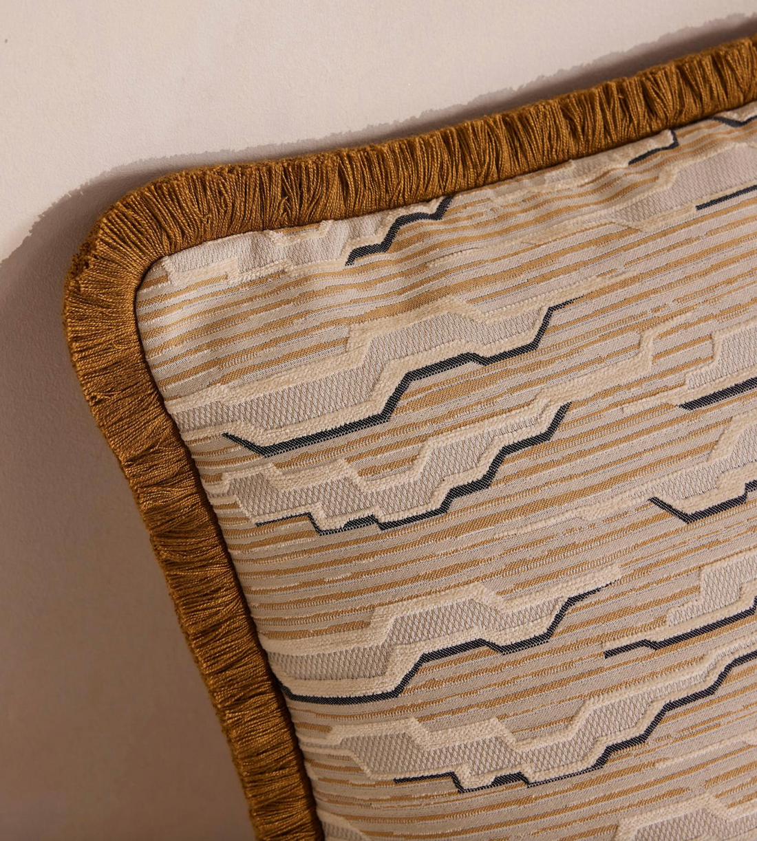 CLOUD SQUARE CUSHION