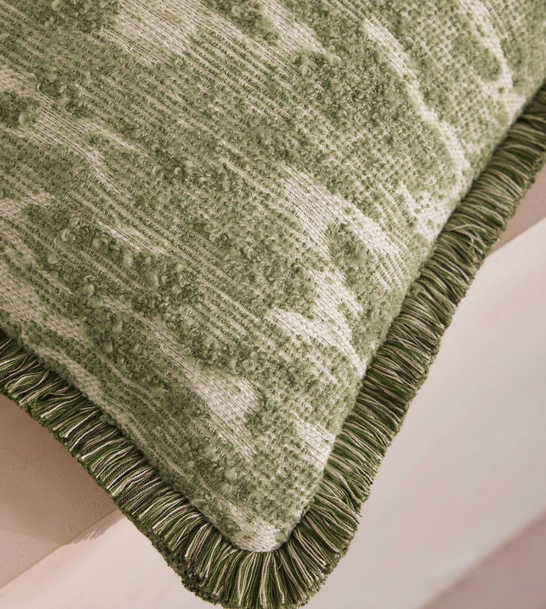 BENNET SQUARE CUSHION