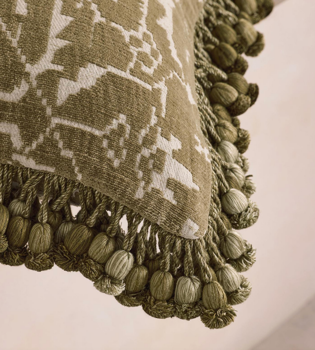 SILVANUS SQUARE CUSHION
