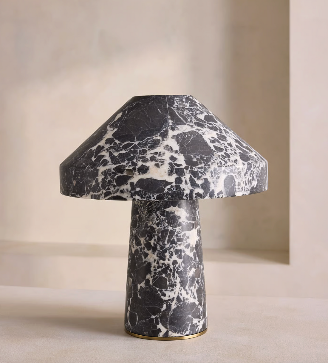 JAYA TABLE LAMP