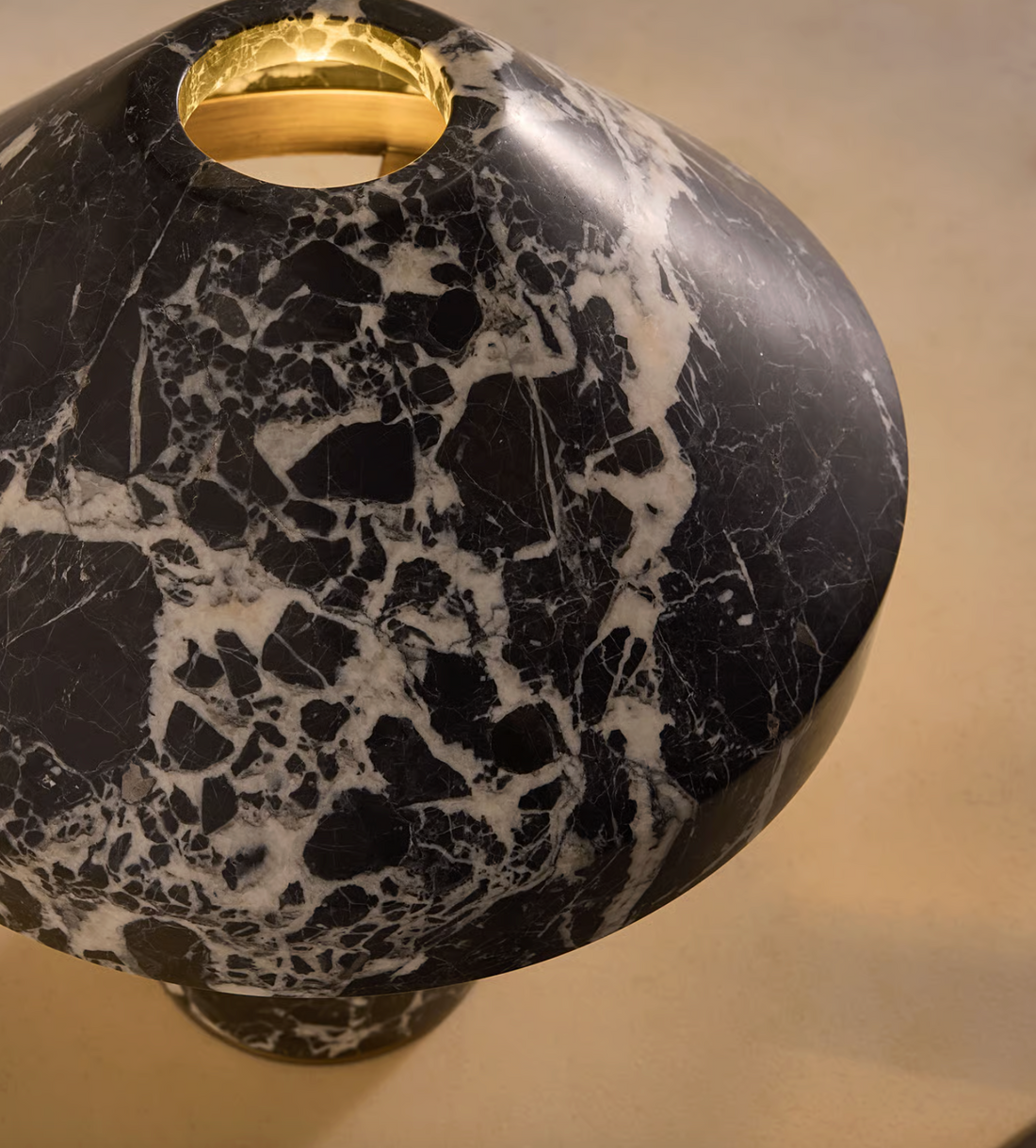 JAYA TABLE LAMP