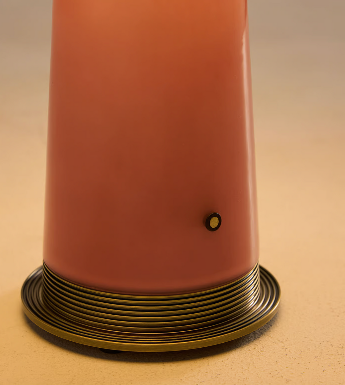 JANIE PORTABLE LAMP | PINK