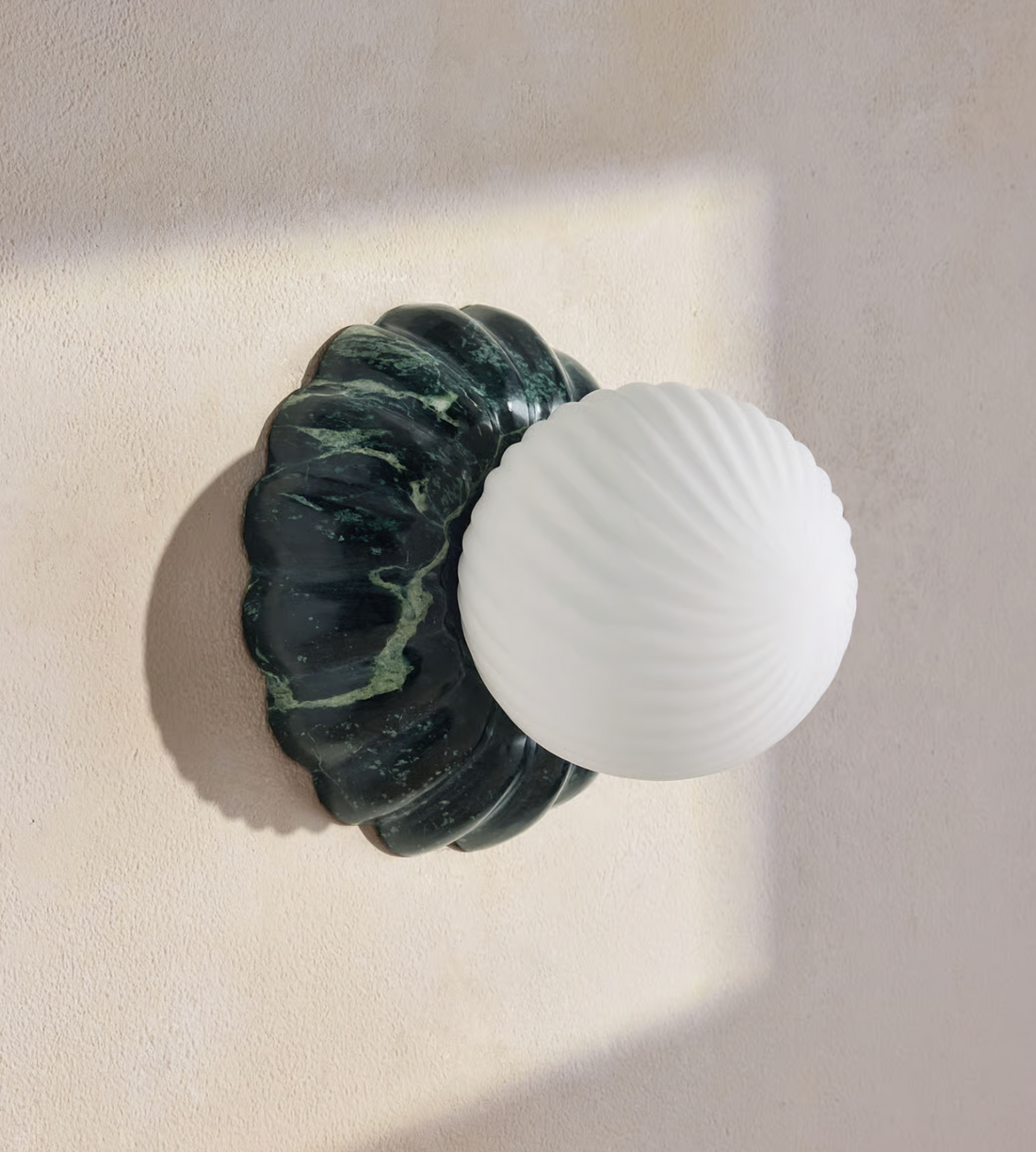 FLORIA WALL LIGHT | GUATEMALA MARBLE