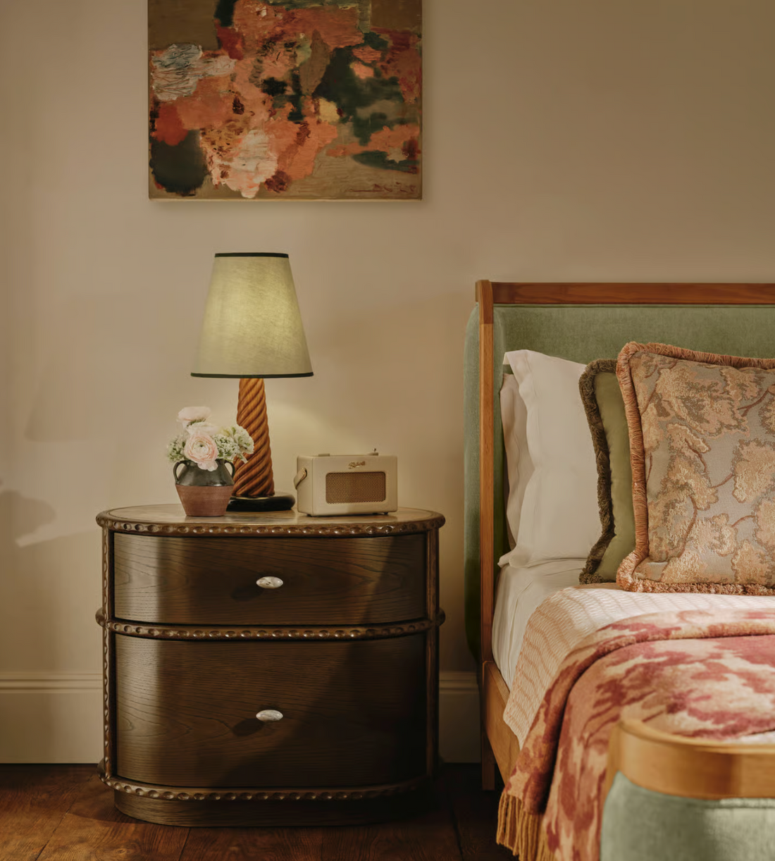 GARNETT TABLE LAMP