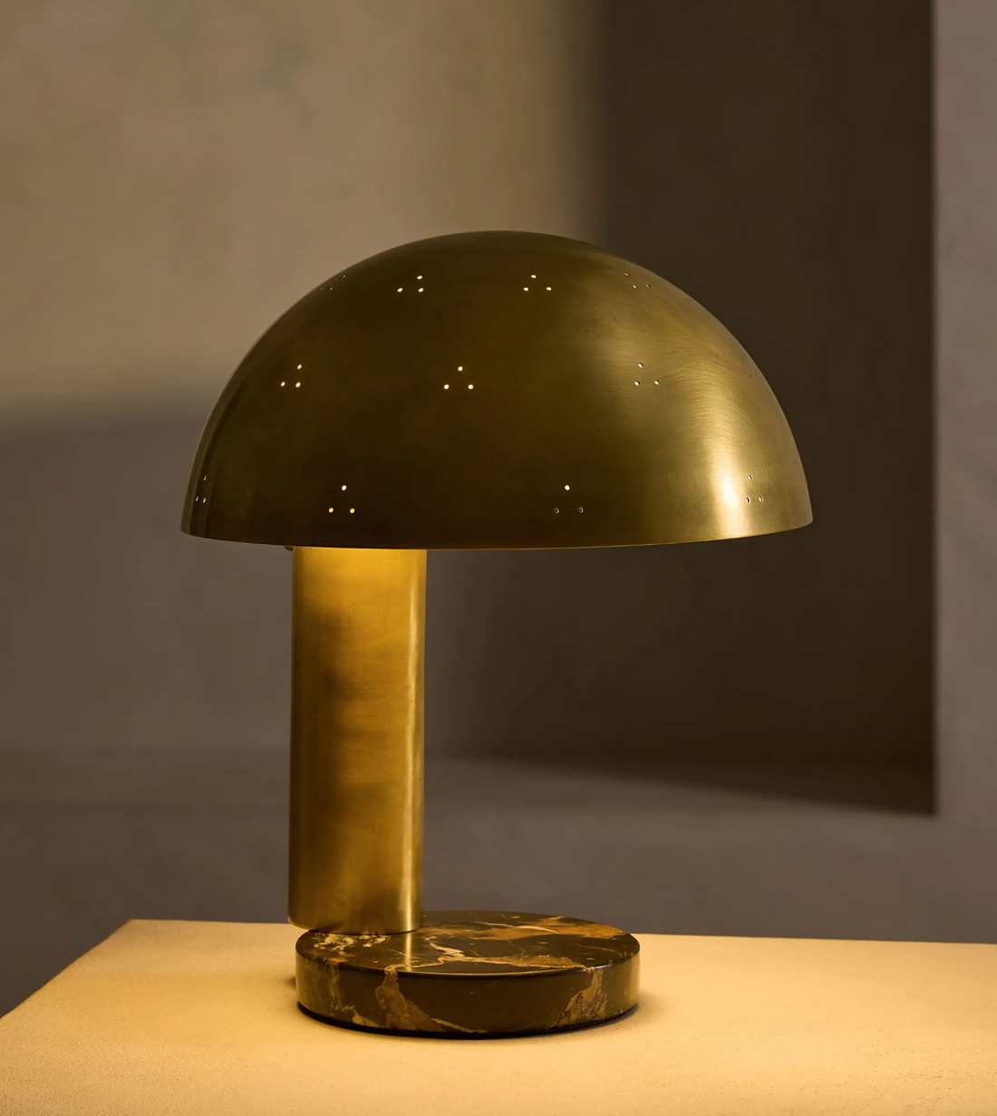 LIEPA TABLE LAMP