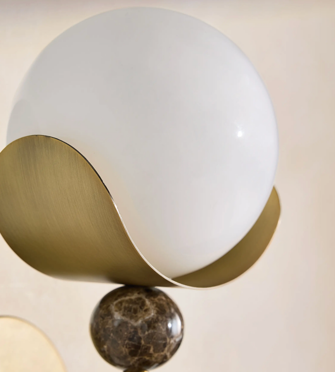 BELSIZE WALL LIGHT