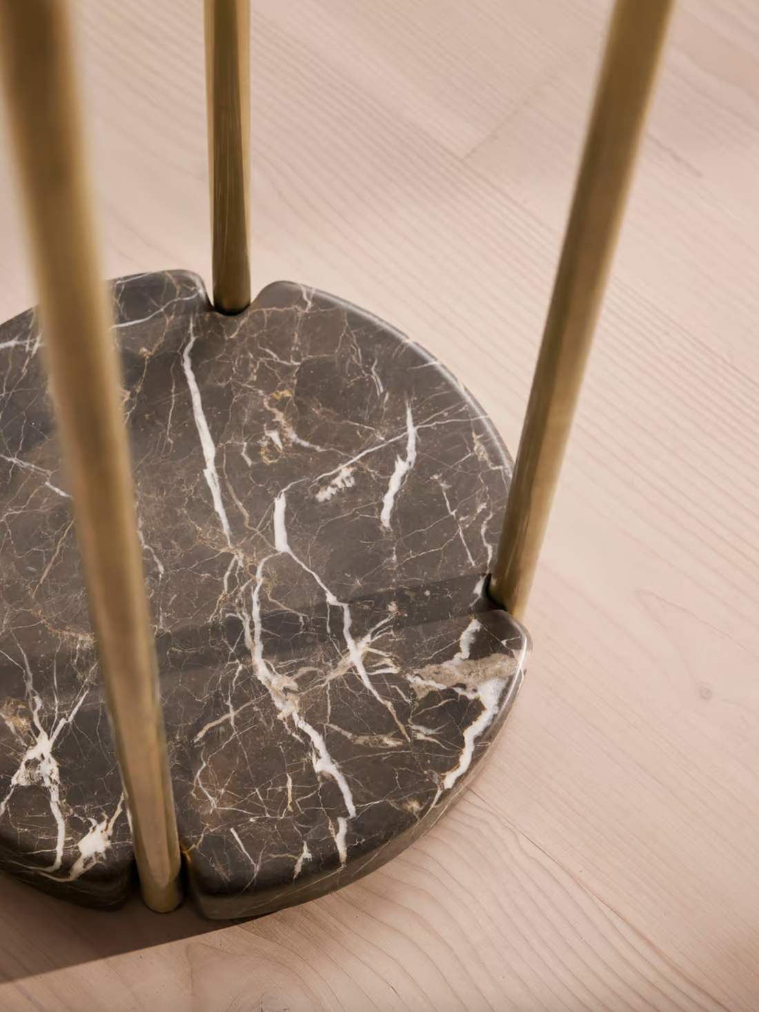 LEA FLOOR LAMP