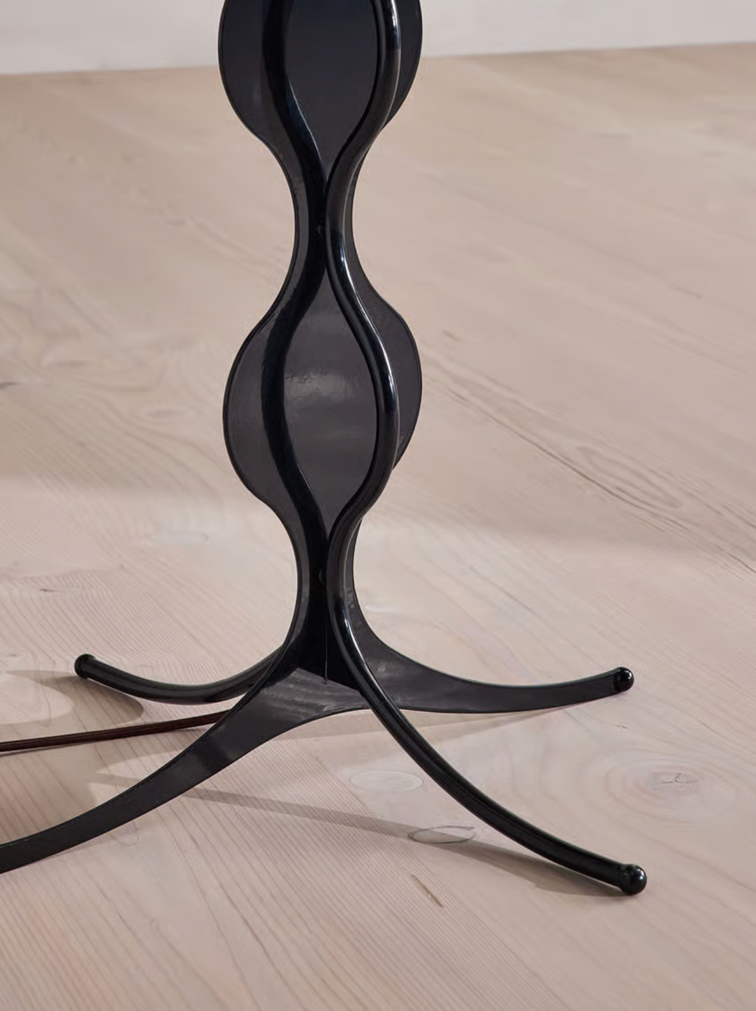 DINIS FLOOR LAMP