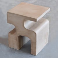 FORMA & CEMENTO | ABECEDARIO SIDE TABLE H