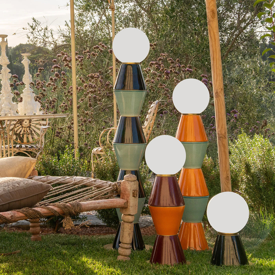 MARIONI | PALM SMALL BLACK TABLE LAMP