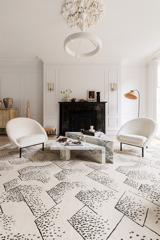The Rug Company Kelly Wearstler Brink Ivory Handknotted Silk Rug